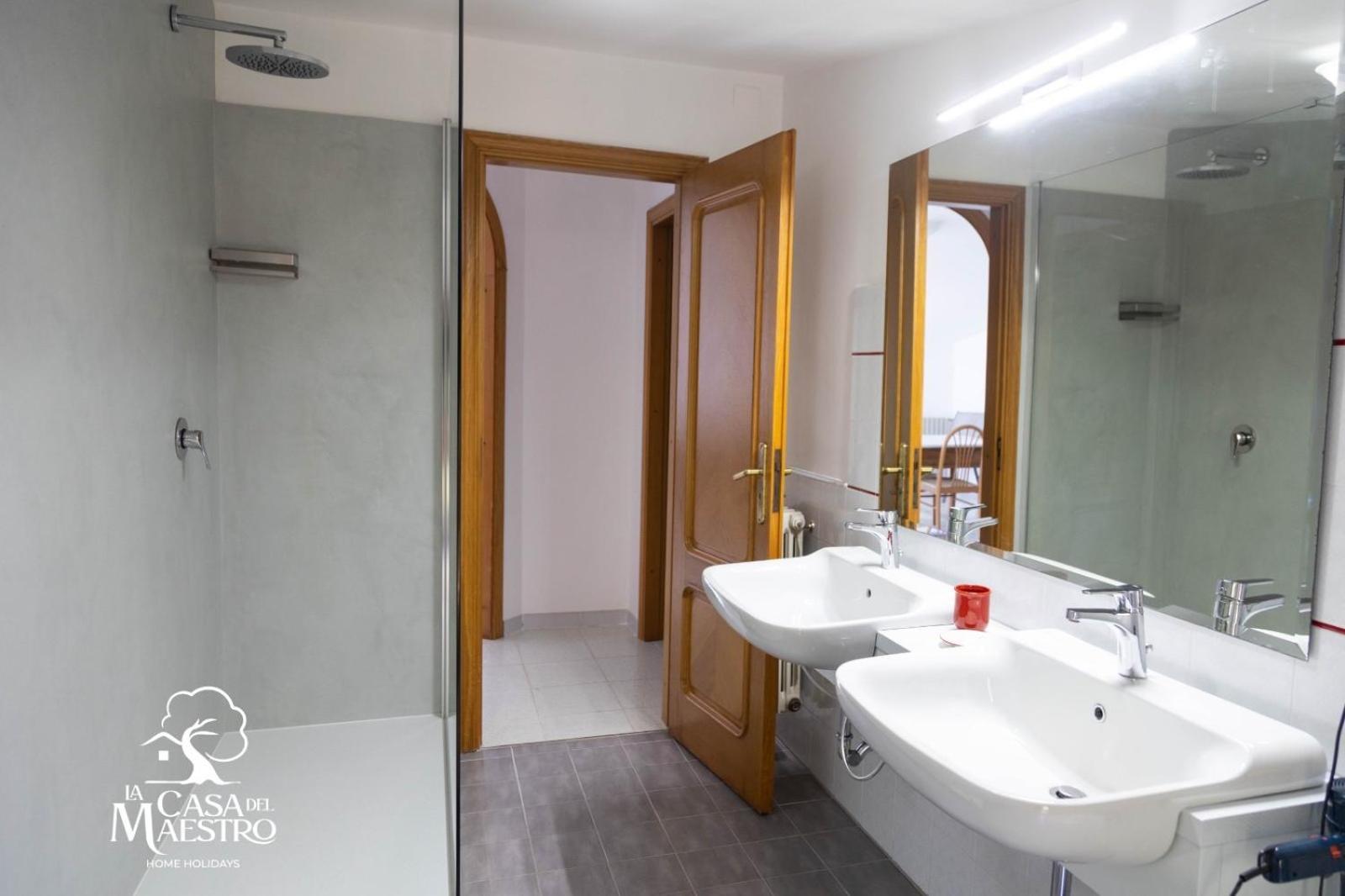 피시오타 La Casa Del Maestro Attico 아파트 외부 사진